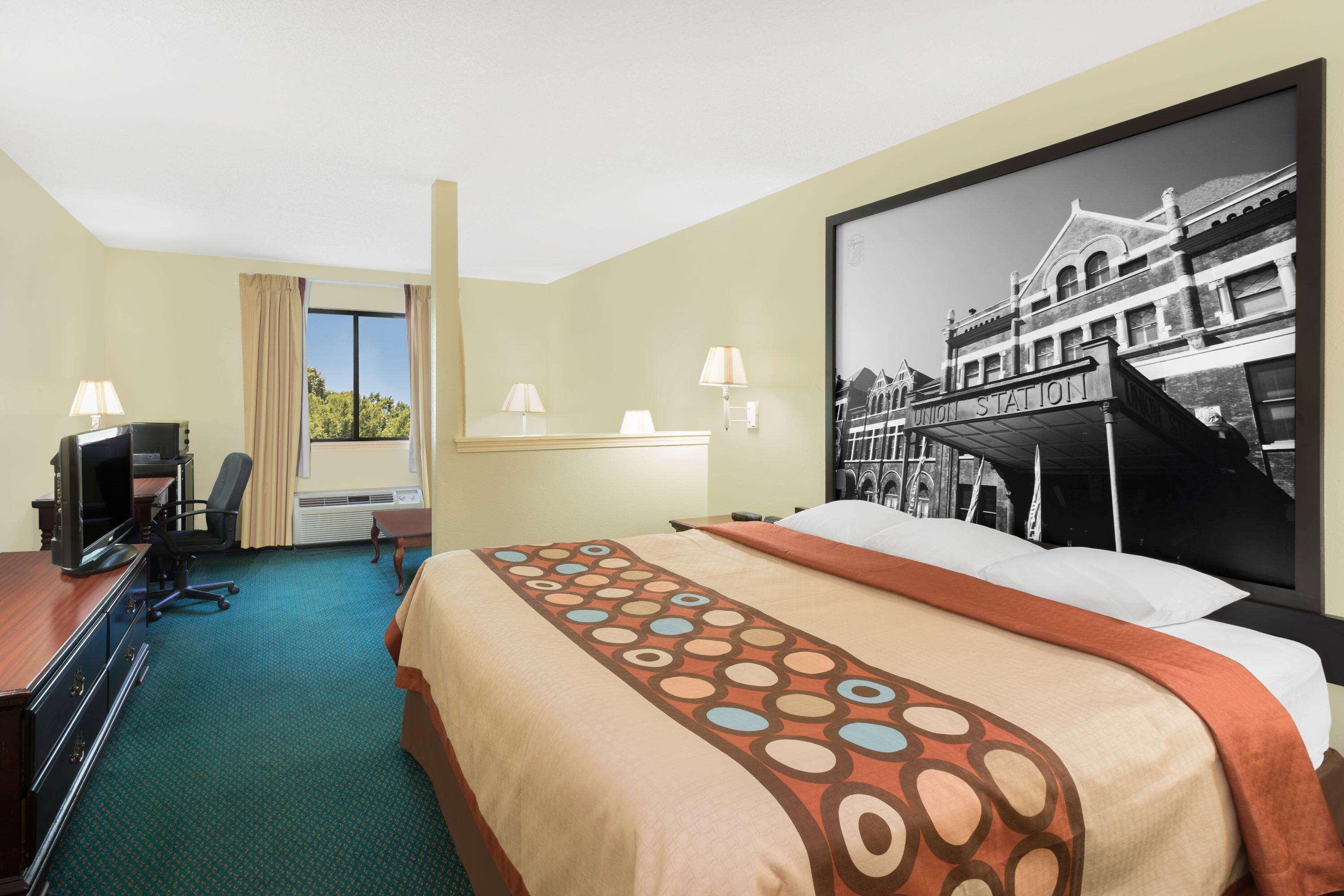 Super 8 By Wyndham Montgomery I-65 Екстериор снимка