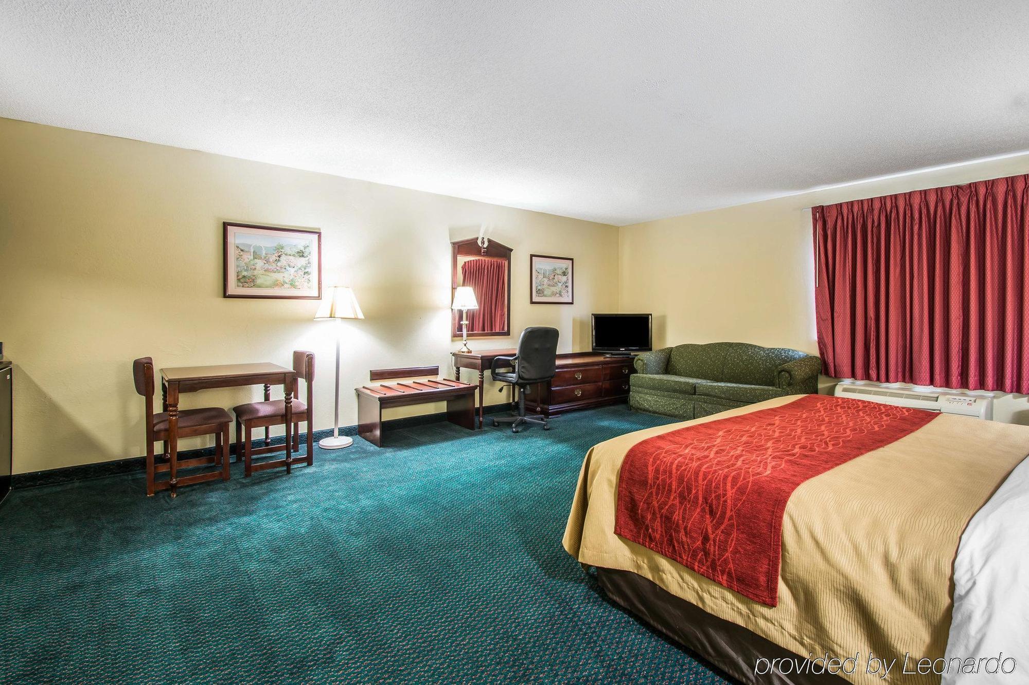 Super 8 By Wyndham Montgomery I-65 Екстериор снимка